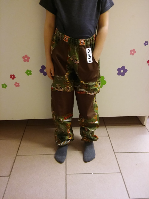 Dětské kalhoty — foto 1