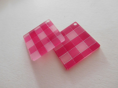 Přívěsek - plast (pár) — foto 1