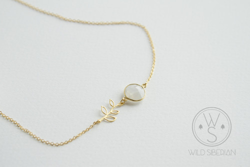 Moonstone - náhrdelník — foto 1