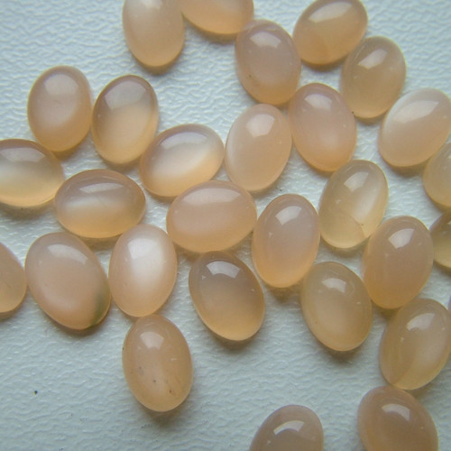 Měsíční kámen 6x4mm / 1 kus
