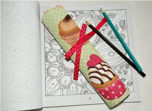 PASTELKOVNÍK, TUŽKOVNÍK rolovací — foto 1