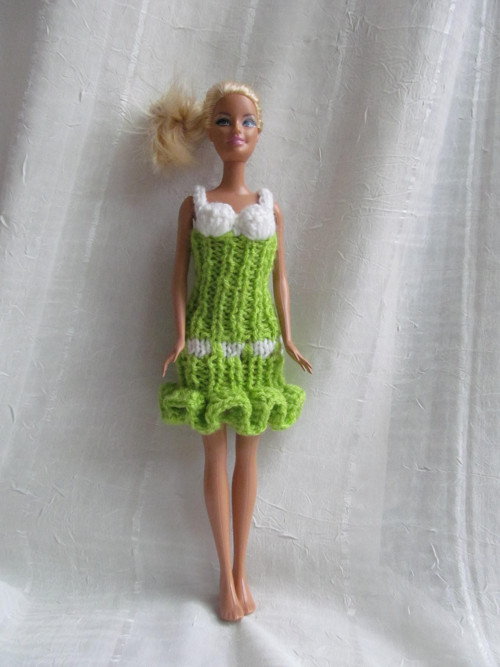 Jarní šatičky pro Barbie — foto 1