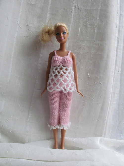 Růžové pyžamo pro Barbie — foto 1