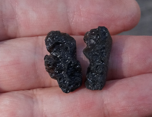 2 x tektit, meteorit D2564 — foto 1