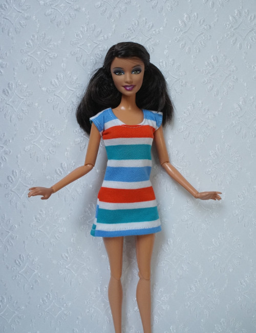 Letní pruhované šaty pro Barbie — foto 1