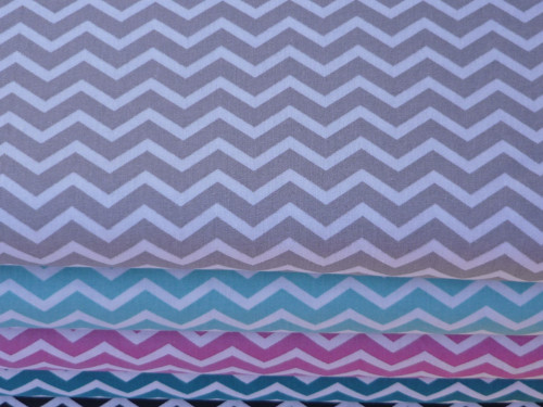 Drobný chevron (šedá)- Francie š. 150cm — foto 1