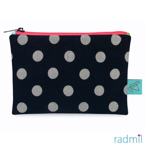 Malá kapsička dots — foto 1