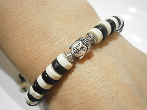 Dřevěný náramek s Buddhou (macramé) - Unisex — foto 1