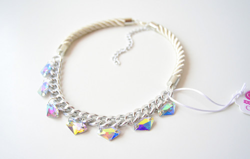 Náhrdelník WHITE RAINBOW — foto 1