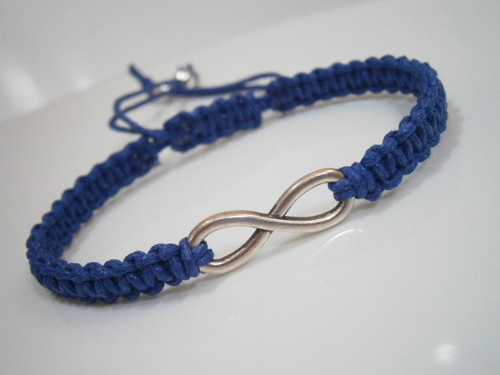 Infinity náramek - tm.modrý (macramé) - Unisex — foto 1