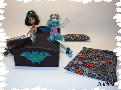 Postýlka pro panenky Monster High - modrá — foto 1