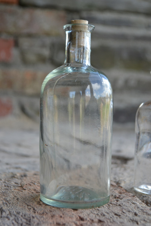 Oblá láhev č. 13 — foto 1