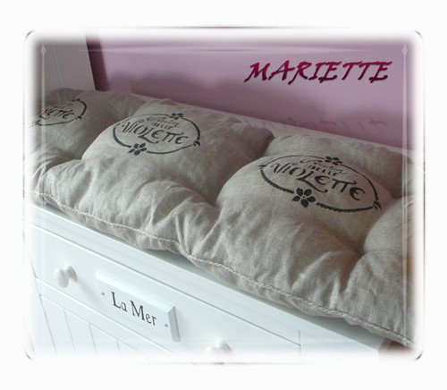 Lněný podsedák...Violette..rezervace Ledra — foto 1