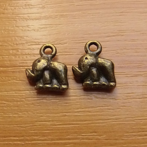 Slon - starobronz - 11mm x 12mm — foto 1