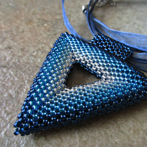 Přívěsek "Dark blue" — foto 1