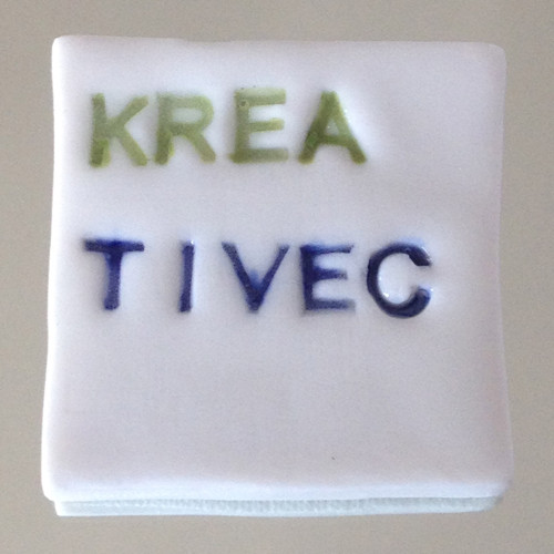 KREATIVEC porcelánová brož