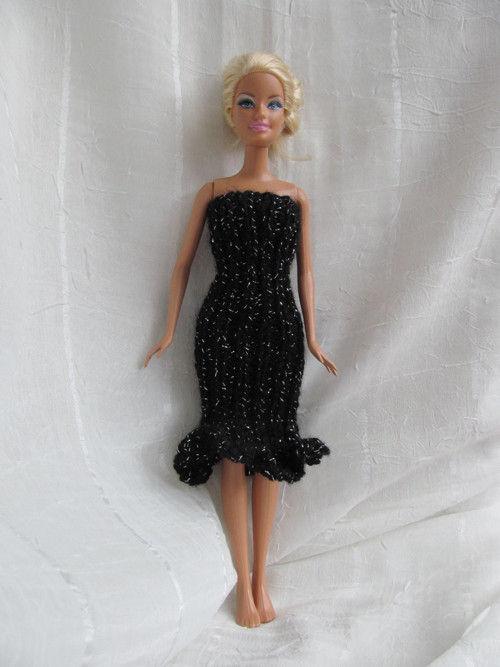 Večerní šaty na Barbie — foto 1