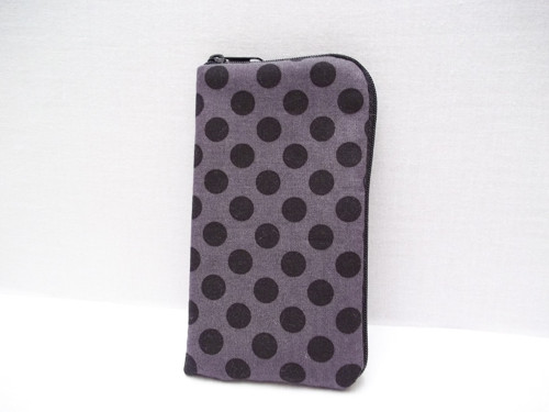 Obal na mobil-puntíkatý (15 cm)