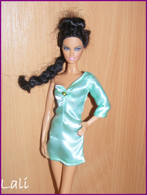 Zelené šatičky pro Model Muse 3. — foto 1