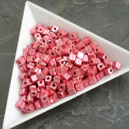 - Rokajl kostičky cca 3-3,3mm - růžový - 10 g