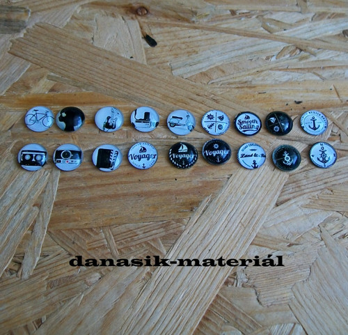 BÍLOČERNÉ KABOŠONY - 12 mm - 2 ks