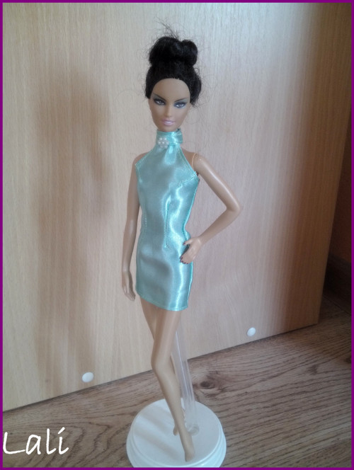 Zelené šaty pro Model Muse Barbie č. 5 — foto 1