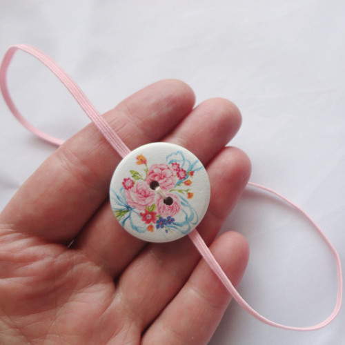 Čelenka s knoflíkem pro newborn — foto 1
