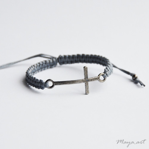 Šedomodrý náramek "MACRAME BRACELET" s křížkem — foto 1
