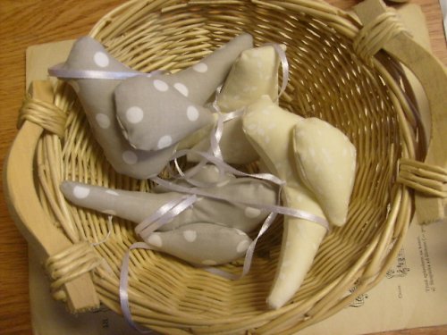 Poslové jara -ihned k dodání — foto 1