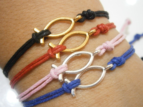 "VĚŘÍM" - náramek (macramé) - Unisex — foto 1