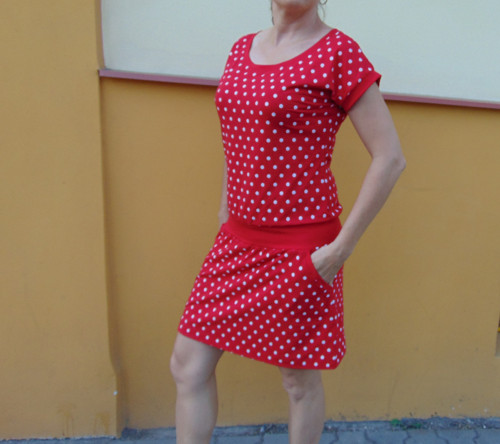 Šaty puntíčkové-kr.rukáv