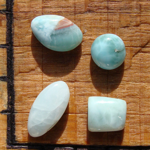 Larimar - set čtyř kabošonů — foto 1
