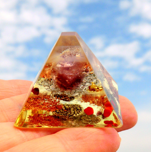 Pyramidka 9* Ametyst * Síla / Energie * — foto 1