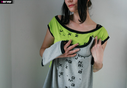 Triko šedé - "písmo" (XL) — foto 1