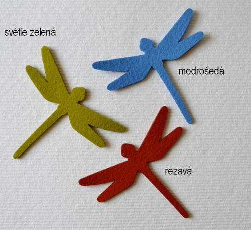 Výsek z plsti - vážka modrošedá — foto 1
