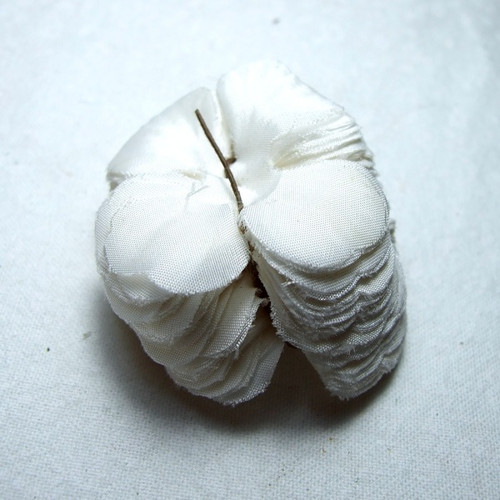 Bílý čtyřlístek 4,5 cm - 10 ks — foto 1