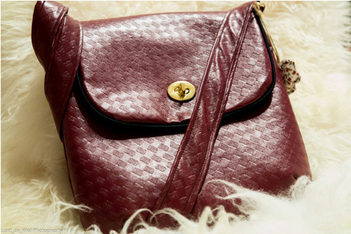 Vínová kabelka crossbody — foto 1