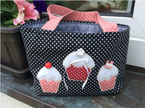 Kabelka "Puntíkatý muffin" — foto 1