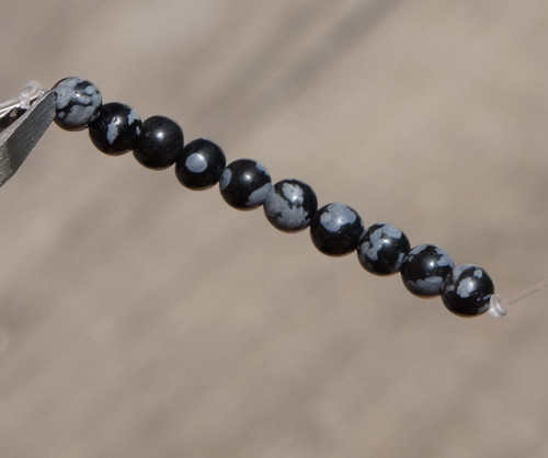 Vrtaný obsidián 10 ks 4 mm D4170 — foto 1