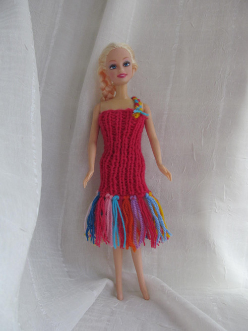 Letní barevné šaty pro Barbie — foto 1