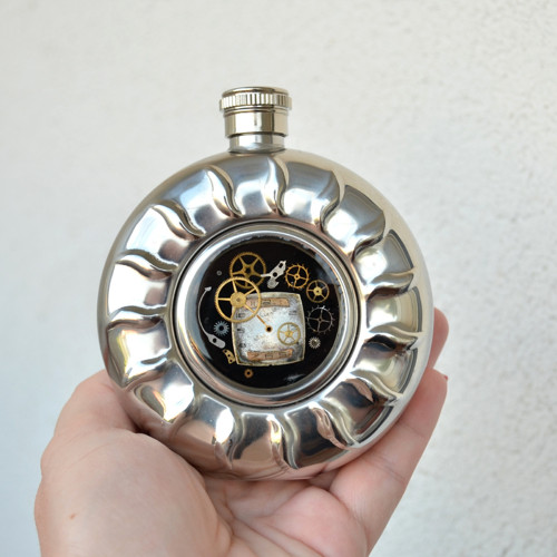 PLACATICE - ČUTORA steampunková s ciferníkem — foto 1