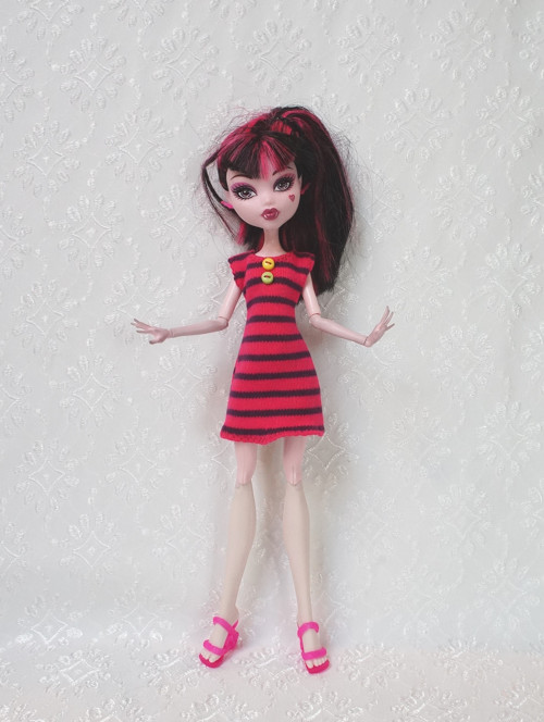 Letní šaty pro Monster High SLEVA — foto 1