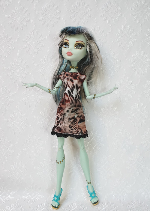 Letní šaty pro Monster High — foto 1