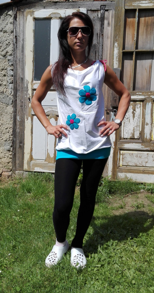 Bílé triko — foto 1