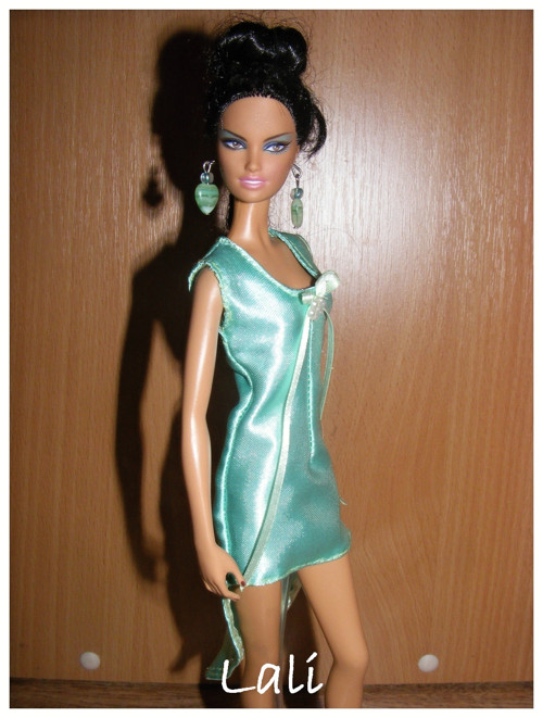 Zelené šaty pro Model Muse Barbie 12. — foto 1