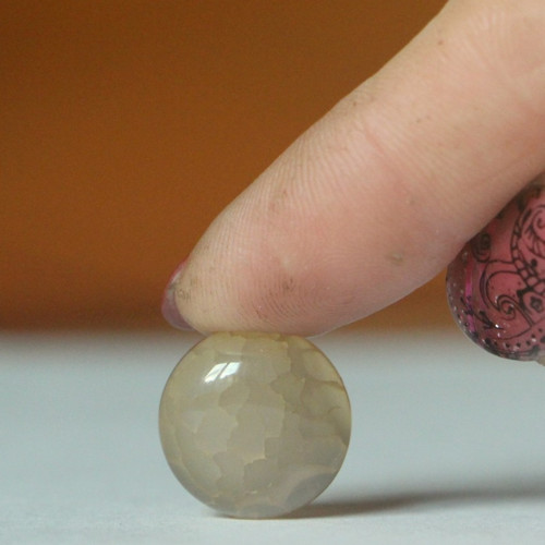 Kabošon - Achátový bochánek 16x6 mm béžový
