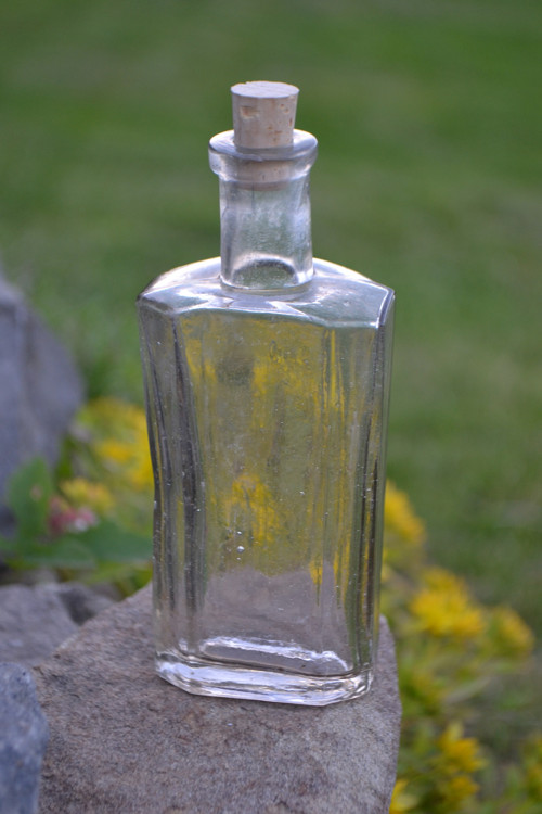 Láhev hranatá č. 3 — foto 1