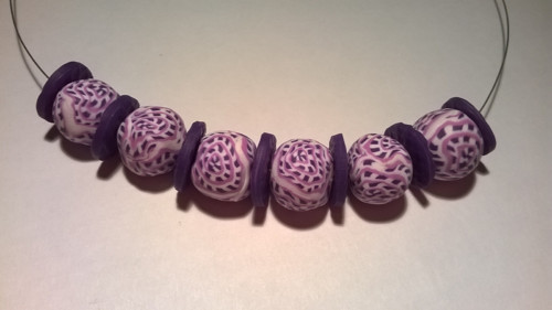 Fialový fimo náhrdelník
