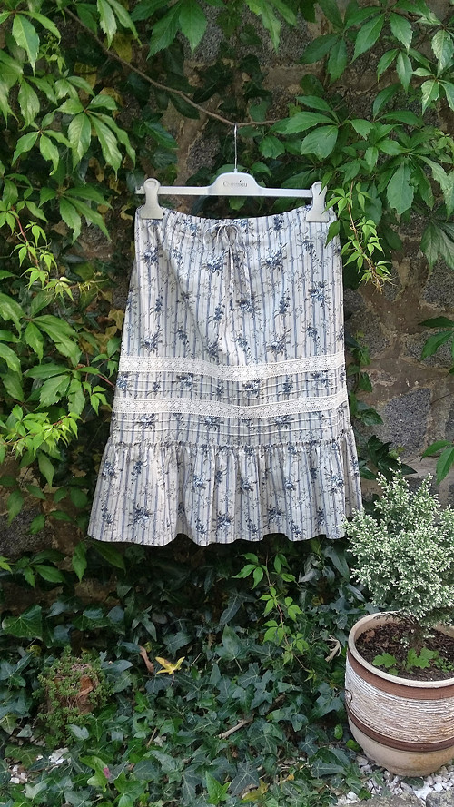 Proužek a růžičky s kanýrem — foto 1