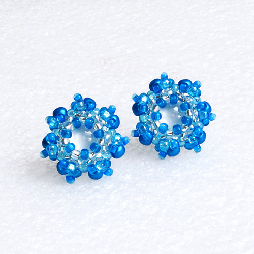 Spiky flowers 16 - puzetky pr. 2cm